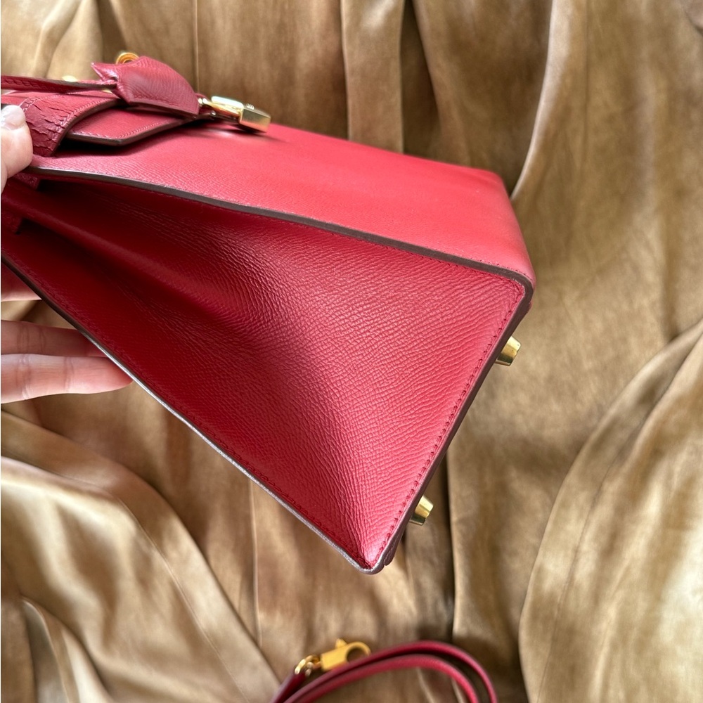 SOLD - HERMES Red Epsom Kelly 28 GHW - Picture 4 of 16